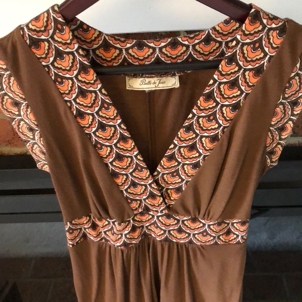 V-neck scalloped print coverup